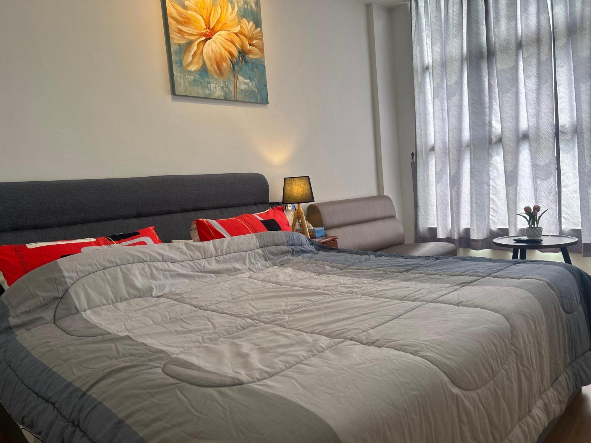 Roxy Apartment Kuching Extérieur photo