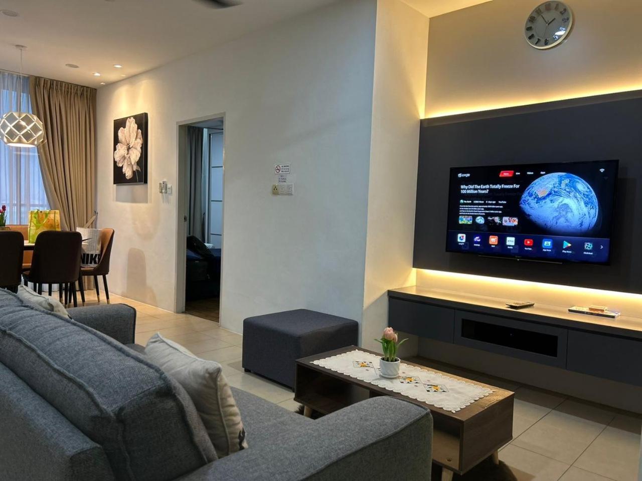 Roxy Apartment Kuching Chambre photo